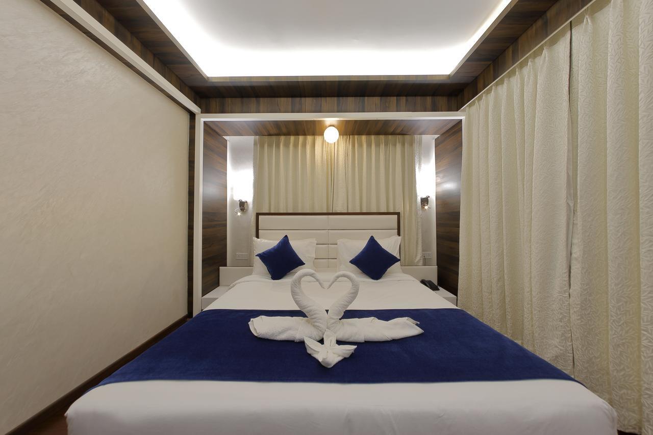 Hotel Silver Heights Ahmadábád Exteriér fotografie